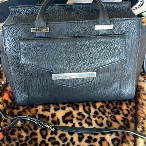 ♠️ Kate Spade ♠️ Navy Blue pebbled Leather Handbag with gold Accents